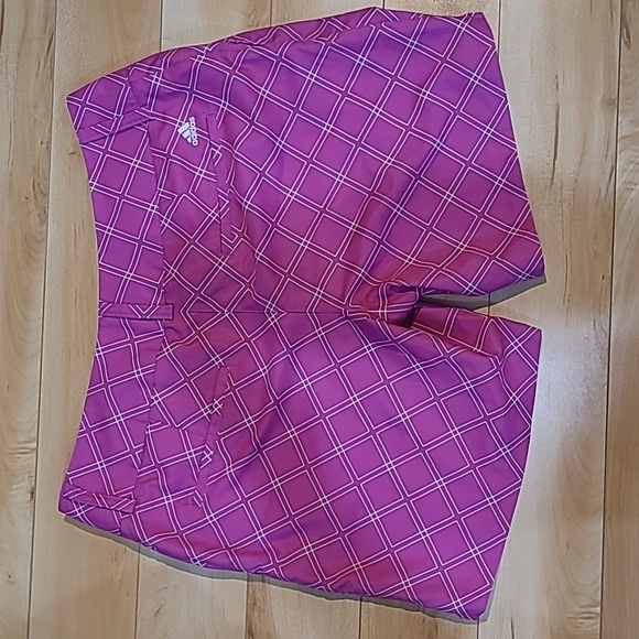 Adidas women's size 10 pink shorts - Picture 3 of 5